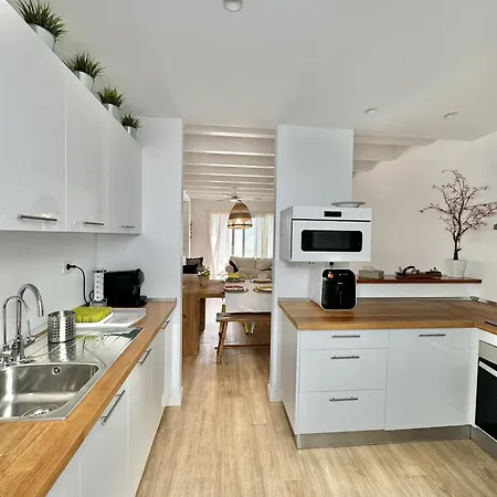 Casahost Dolce Pool בית נופש *