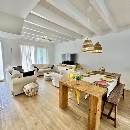 Casahost Dolce Pool * קוסטה טגוויסה